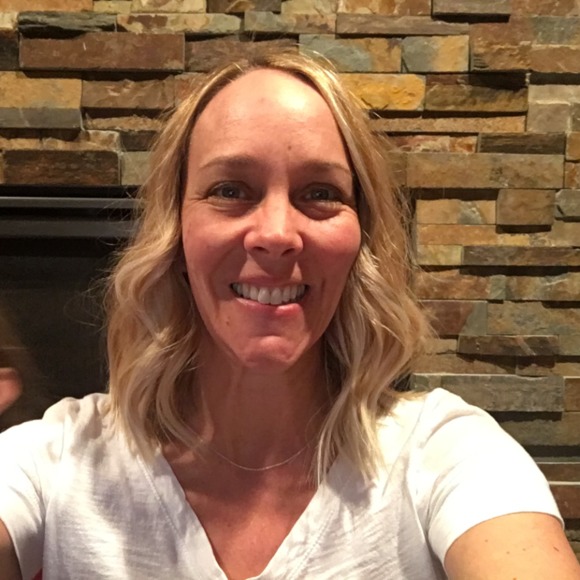 Meet your Posher, Jennie - Picture 1 of 1